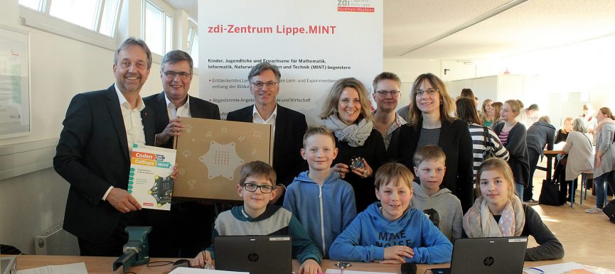 Grundschüler programmieren Schnick, Schnack, Schnuck und messen den Flutschfinger